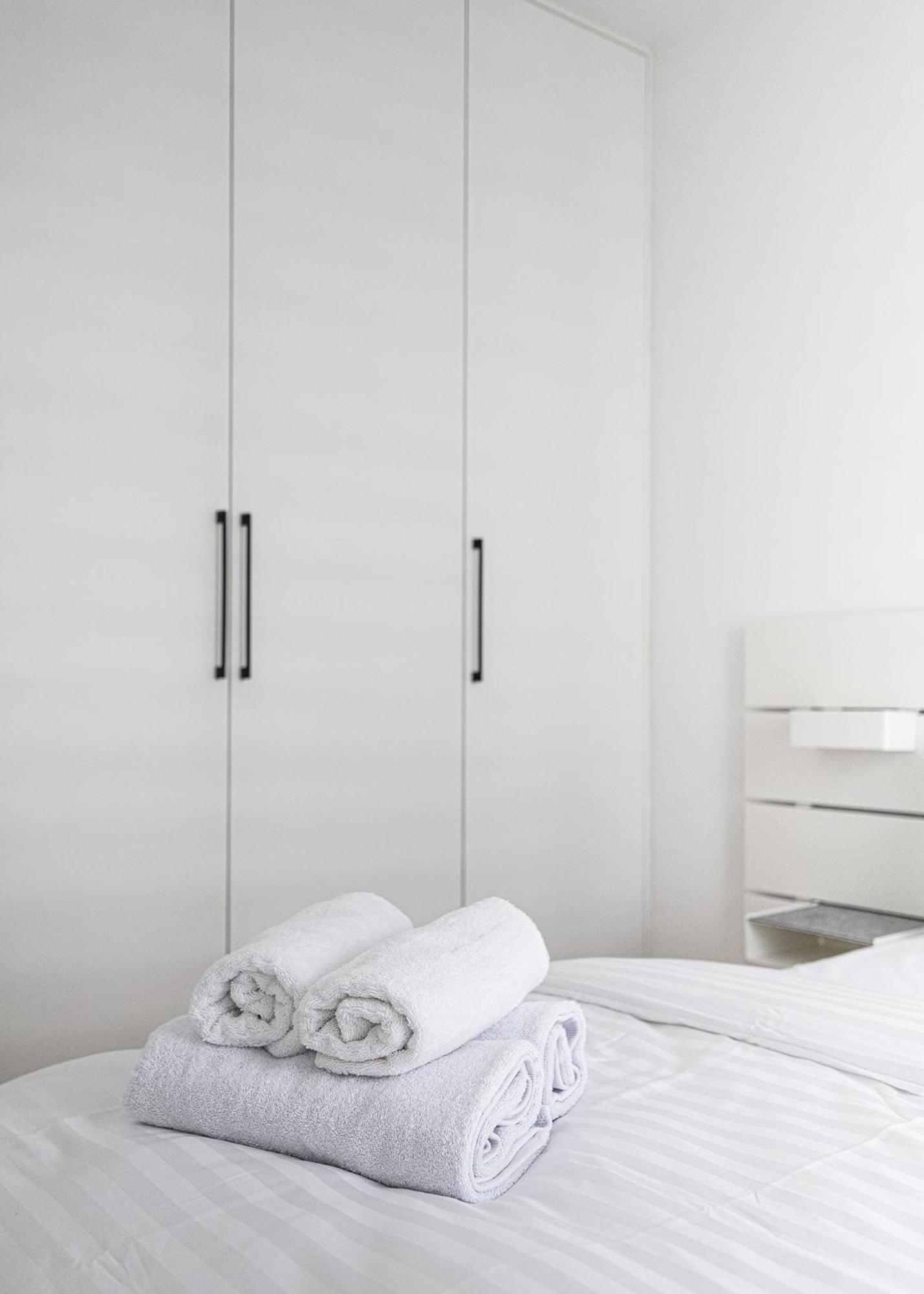 Rentplanet - Apartamenty Kasprzaka Warsaw Ngoại thất bức ảnh